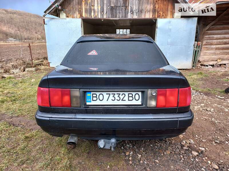 Седан Audi 100 1992 в Городенці