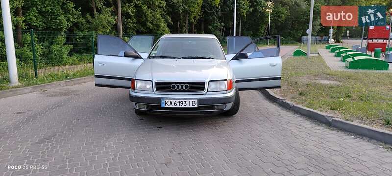 Седан Audi 100 1992 в Киеве фото 2 Седан Audi 100 1992 в Киеве