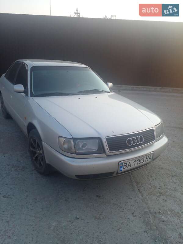 Седан Audi 100 1994 в Новоукраїнці