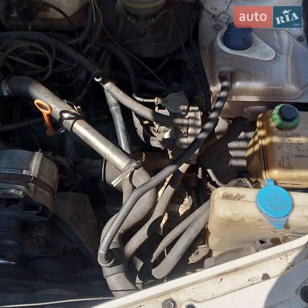 Седан Audi 100 1992 в Чернигове