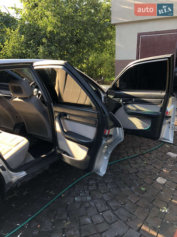 Седан Audi 100 1991 в Мукачево