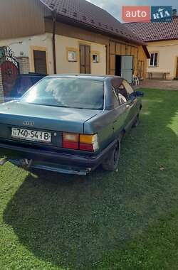Седан Audi 100 1989 в Чернівцях