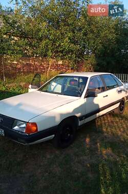 Седан Audi 100 1988 в Киеве