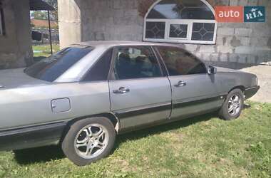 Седан Audi 100 1986 в 