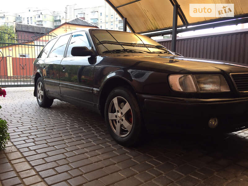 Универсал Audi 100 1993 в Владимире