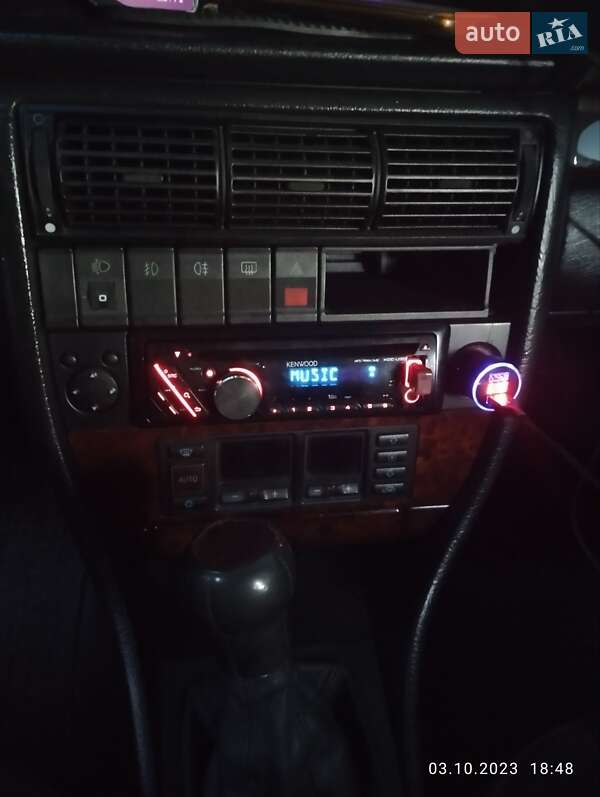 Седан Audi 100 1993 в Ровно
