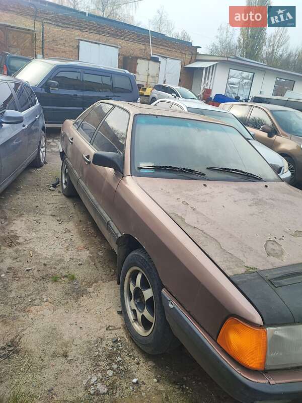 Седан Audi 100 1988 в Хмельницком