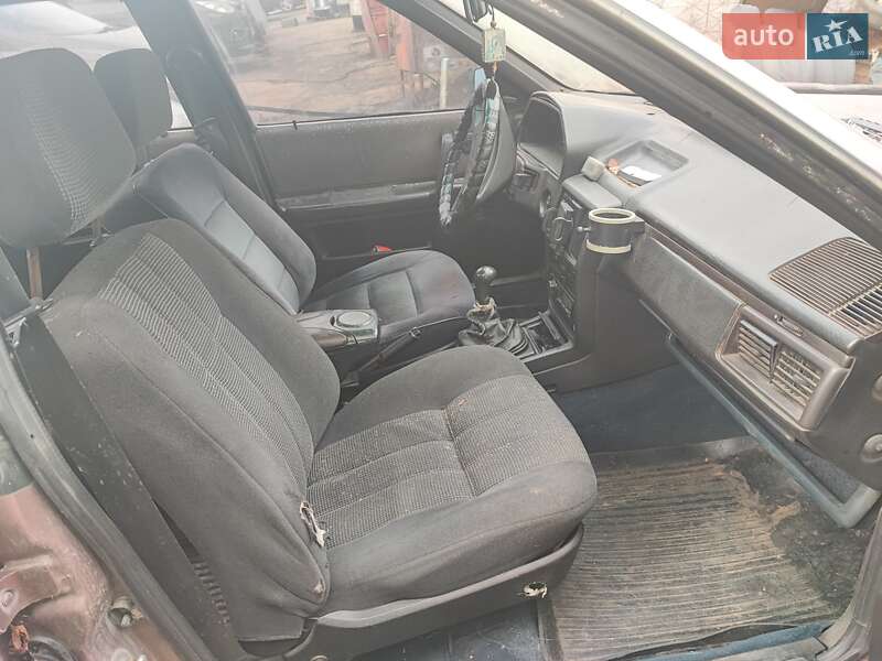 Седан Audi 100 1988 в Хмельницком