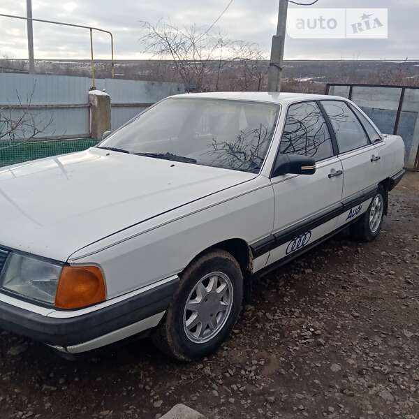 Универсал Audi 100 1983 в Одессе