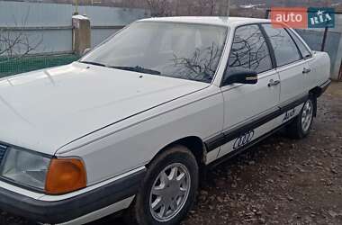 Седан Audi 100 1983 в 