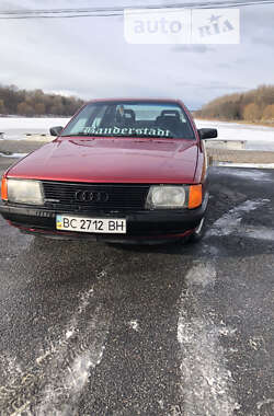 Седан Audi 100 1988 в Тлумачі