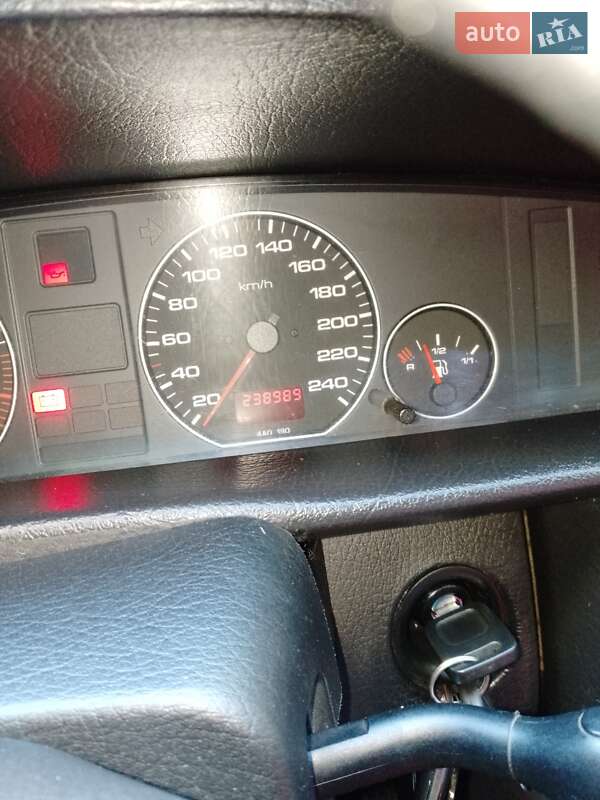 Седан Audi 100 1991 в Днепре