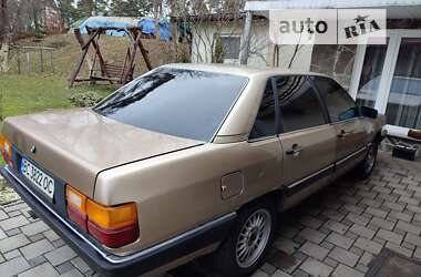Седан Audi 100 1986 в Львове
