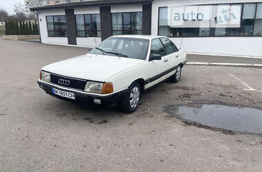 Седан Audi 100 1987 в Ровно