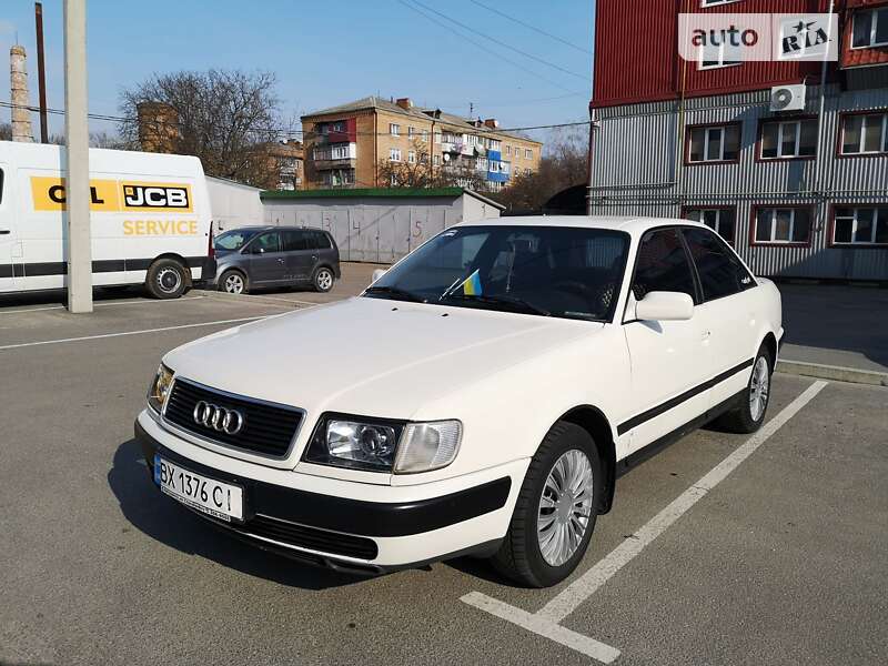 Седан Audi 100 1992 в Хмельницком