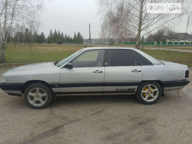 Audi 100 1984