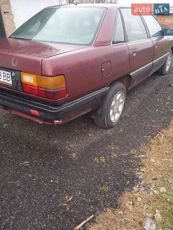 Audi 100 1990 Audi 100 1990