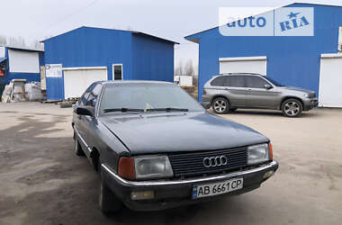 Седан Audi 100 1984 в Виннице