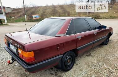 Седан Audi 100 1988 в Черновцах