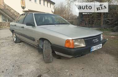 Седан Audi 100 1987 в Кам'янець-Подільському