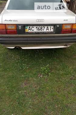 Седан Audi 100 1988 в Любомле