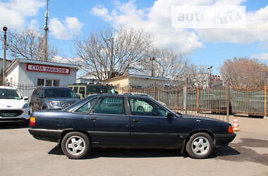 Седан Audi 100 1990 в Одессе