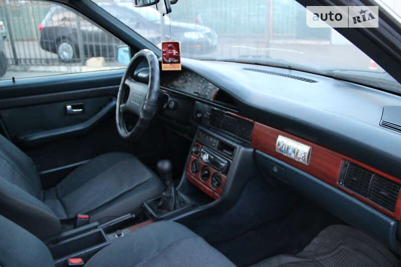 Седан Audi 100 1990 в Одесі