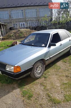 Седан Audi 100 1987 в 
