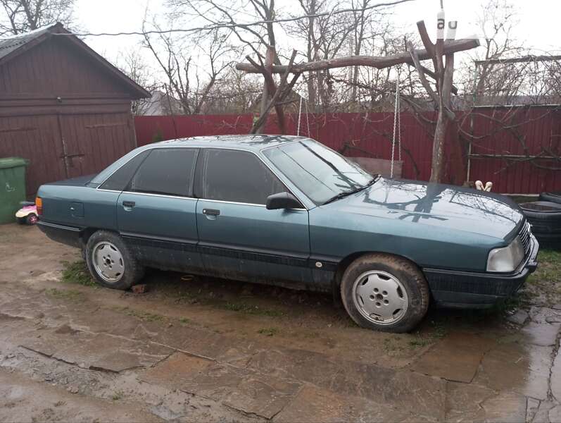 Седан Audi 100 1990 в Теребовле