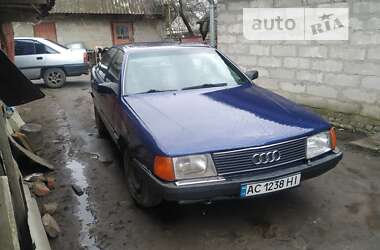 Седан Audi 100 1985 в Луцке