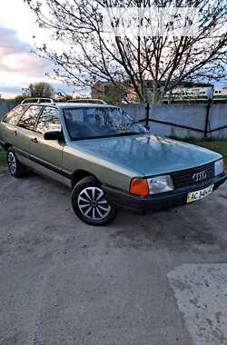 Универсал Audi 100 1984 в Владимир-Волынском