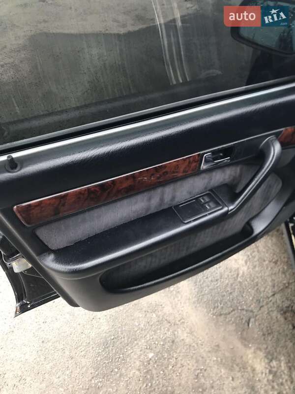 Седан Audi 100 1991 в Ровно