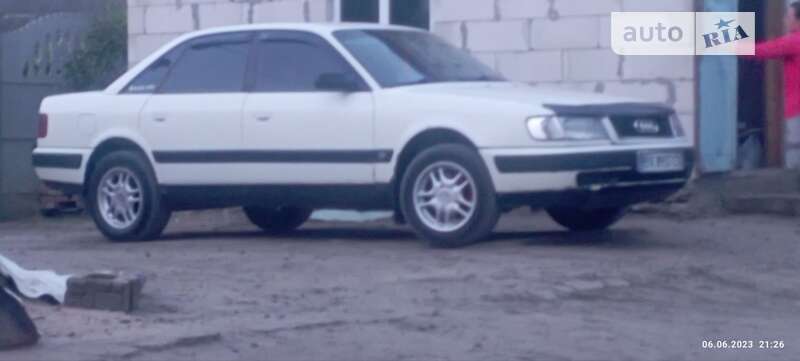 Седан Audi 100 1993 в Хмельницком