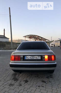 Седан Audi 100 1991 в Мукачево