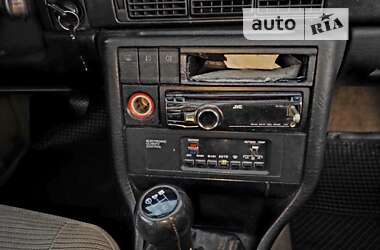 Седан Audi 100 1988 в Днепре