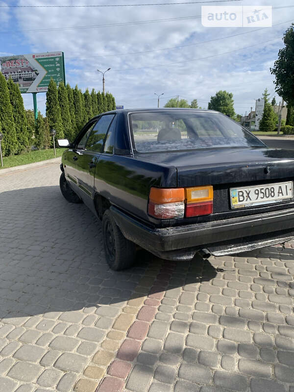 Седан Audi 100 1986 в Дунаевцах