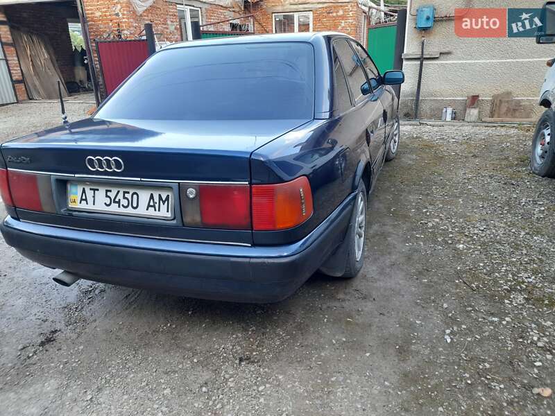 Седан Audi 100 1994 в Залещиках