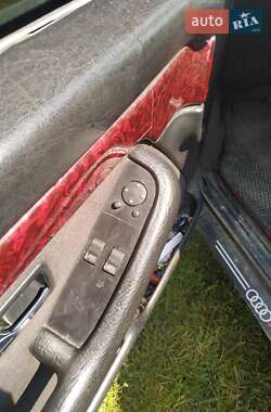 Седан Audi 100 1990 в Ровно