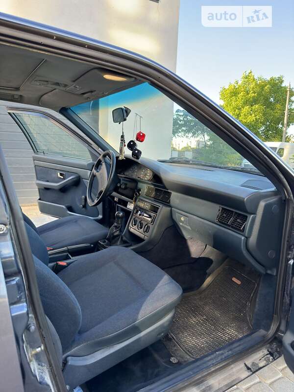 Седан Audi 100 1990 в Чорткове