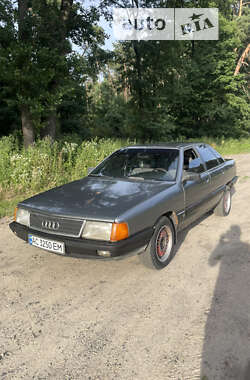 Седан Audi 100 1990 в Владимир-Волынском