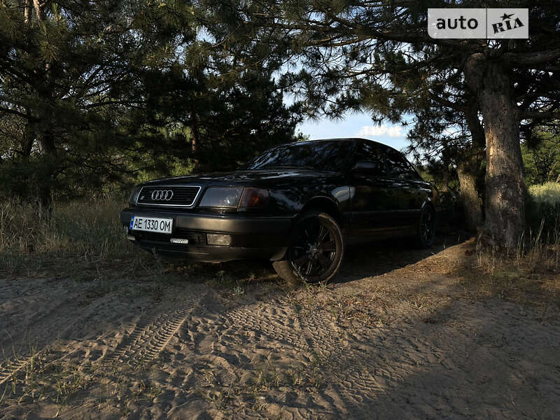 Седан Audi 100 1994 в Дніпрі