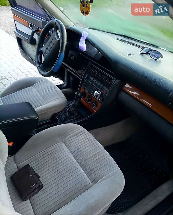 Седан Audi 100 1992 в Шепетовке