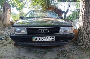 Седан Audi 100 1990 в Сваляві