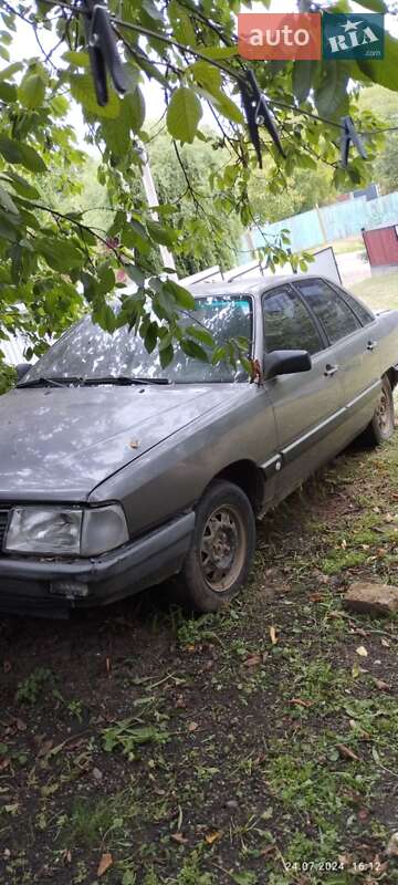 Седан Audi 100 1988 в Чернівцях фото 4 Седан Audi 100 1988 в Чернівцях