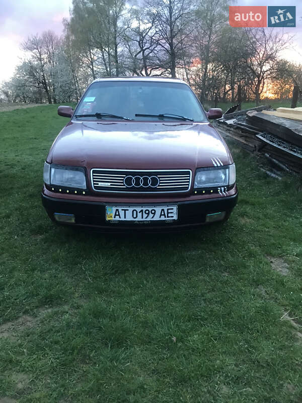 Седан Audi 100 1991 в Долине