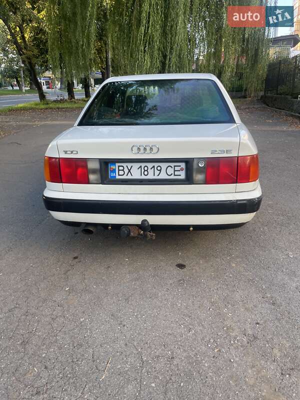 Седан Audi 100 1993 в Хмельницком