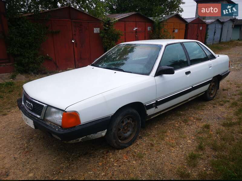 Седан Audi 100 1991 в Івано-Франківську