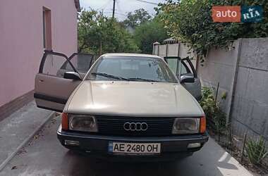 Седан Audi 100 1988 в Дніпрі
