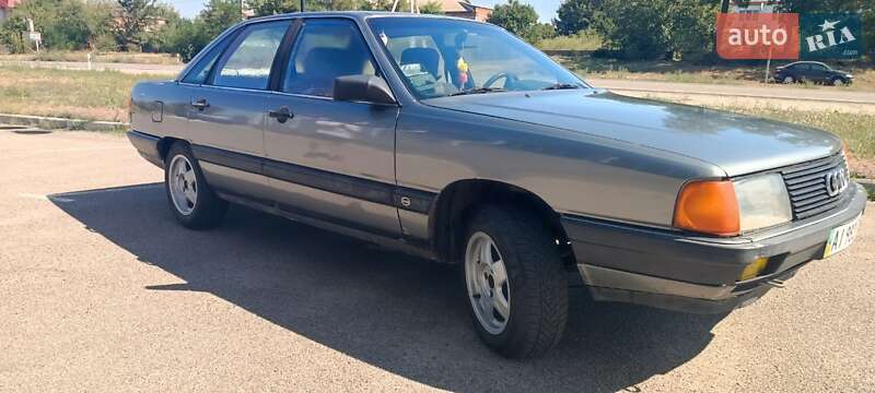 Седан Audi 100 1986 в Белой Церкви