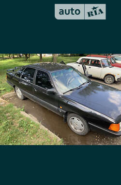 Седан Audi 100 1989 в Чернівцях